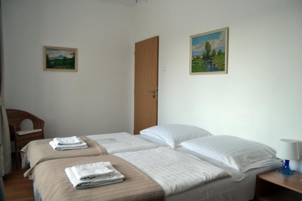 Pension Nika Prague Exterior photo